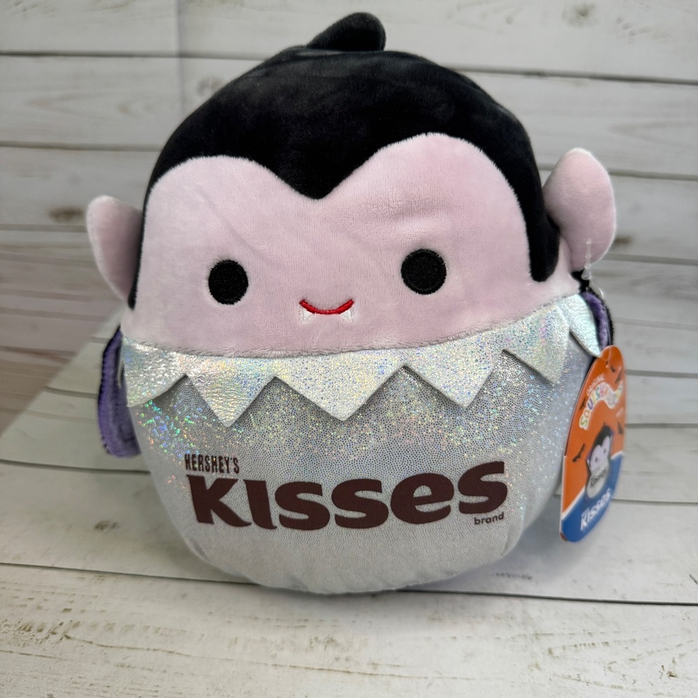 Squishmallows Waylee Vampire Hershey's Kisses 8" Plush NWT Halloween 2022